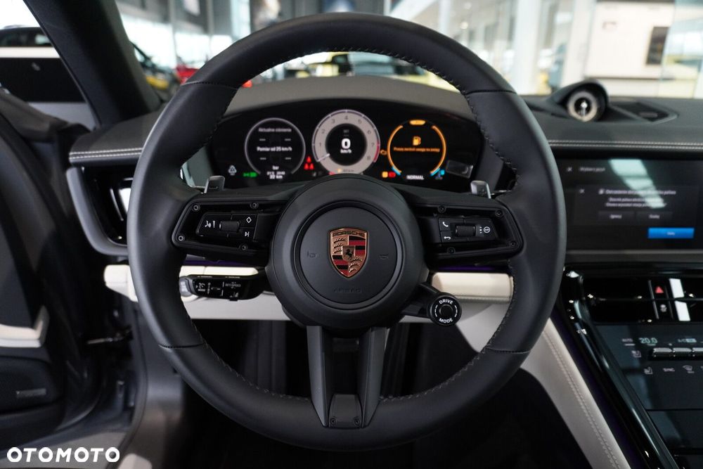 Porsche Panamera 4 - 20