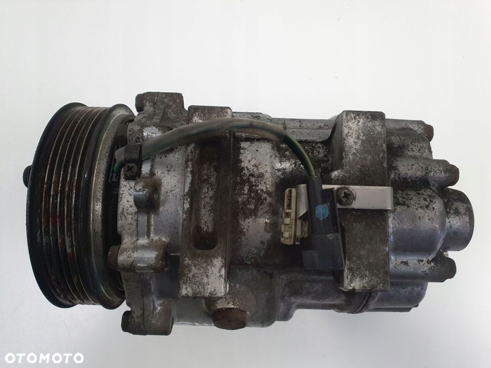 SPRĘŻARKA KLIMATYZACJI Volvo S40 II V50 2.0 D _ pompa 3M5H-19D629-HE - 3