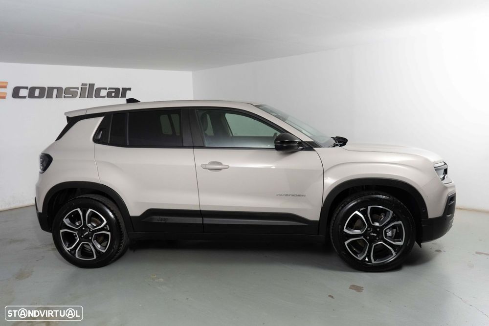 Jeep Avenger 54 kWh Summit - 7