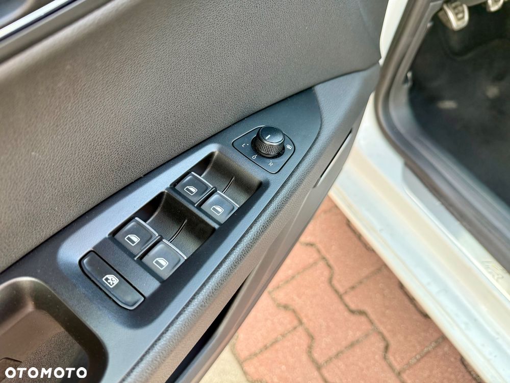 Seat Leon 2.0 TDI DPF Start&Stop FR - 33