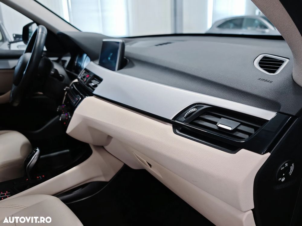 BMW X1 sDrive18i Aut. Advantage - 8