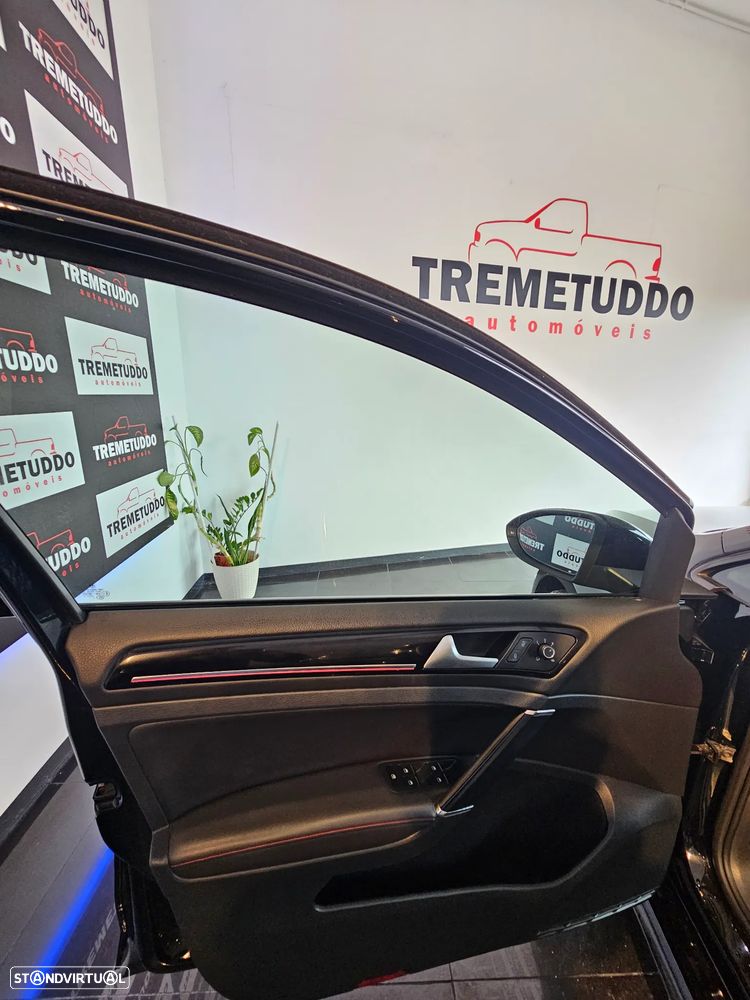 VW Golf GTI Performance BlueMotion - 16