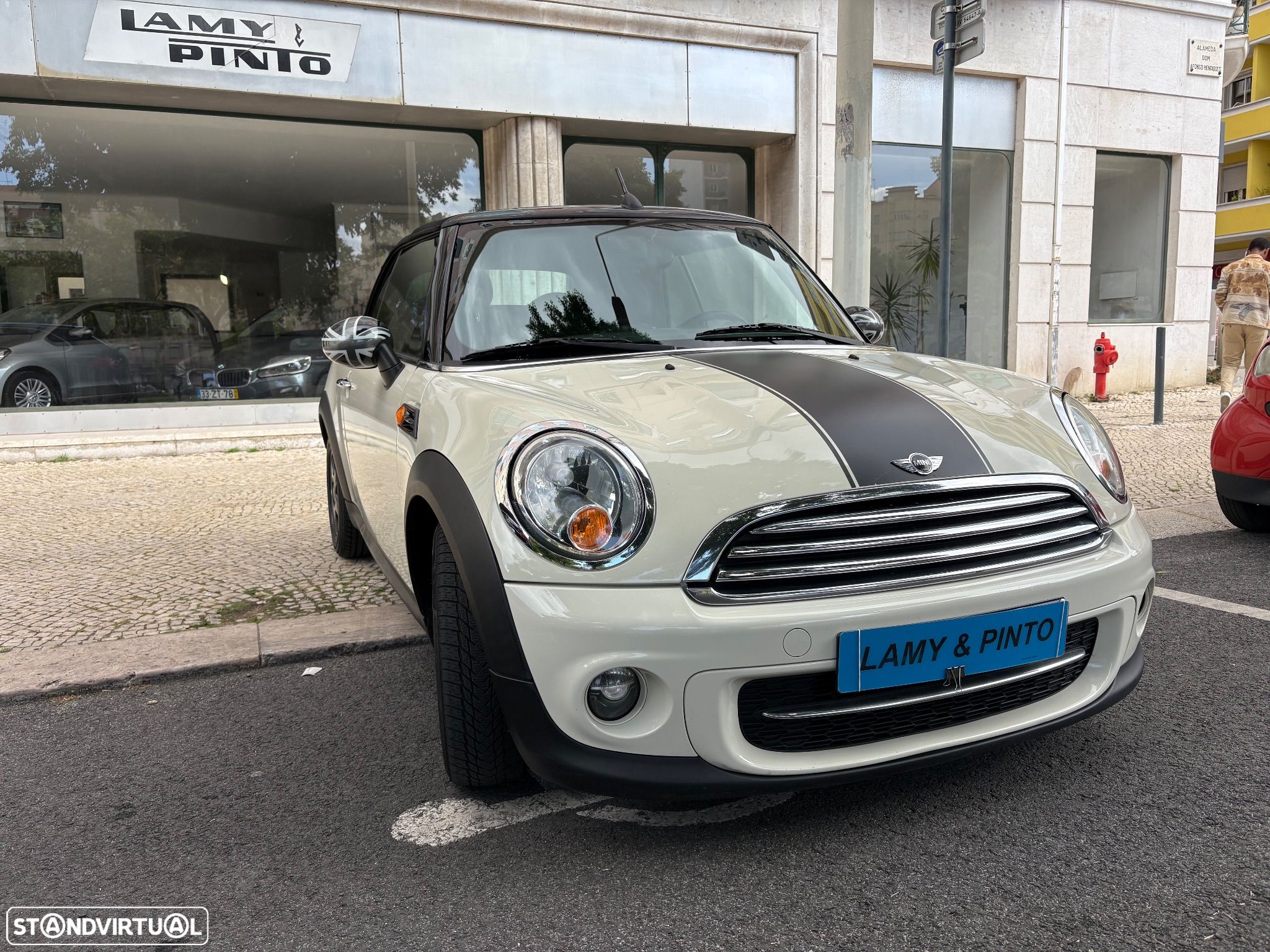 MINI Cabrio Cooper D - 1