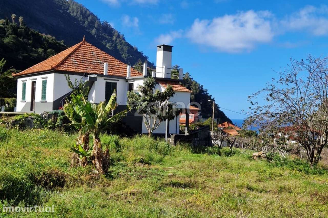 Moradia T4 Estilo Madeirense com Terreno em São Vicente - Grande imagem: 5/17