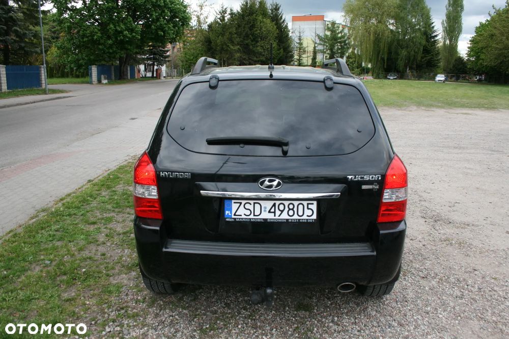 Hyundai Tucson 2.0 Comfort 2WD - 5