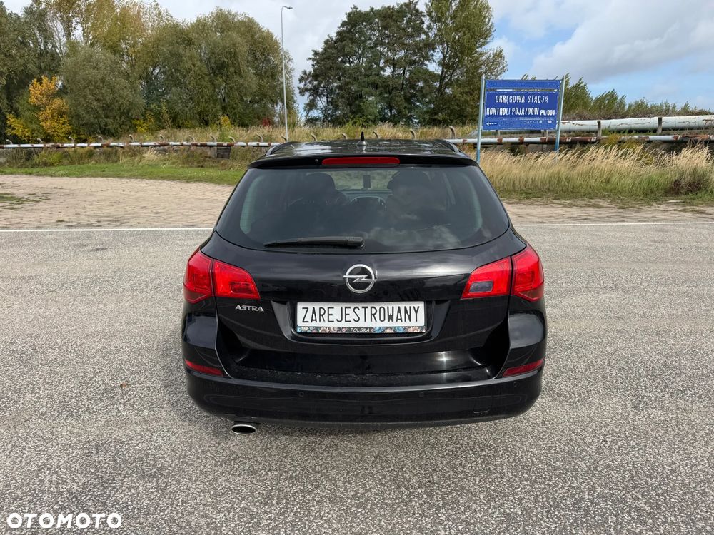 Opel Astra 1.4 Turbo Design Edition - 27