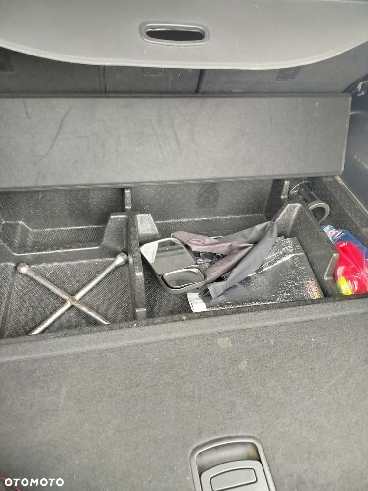 Hyundai Santa Fe 2.0 T Sport Utility - 18