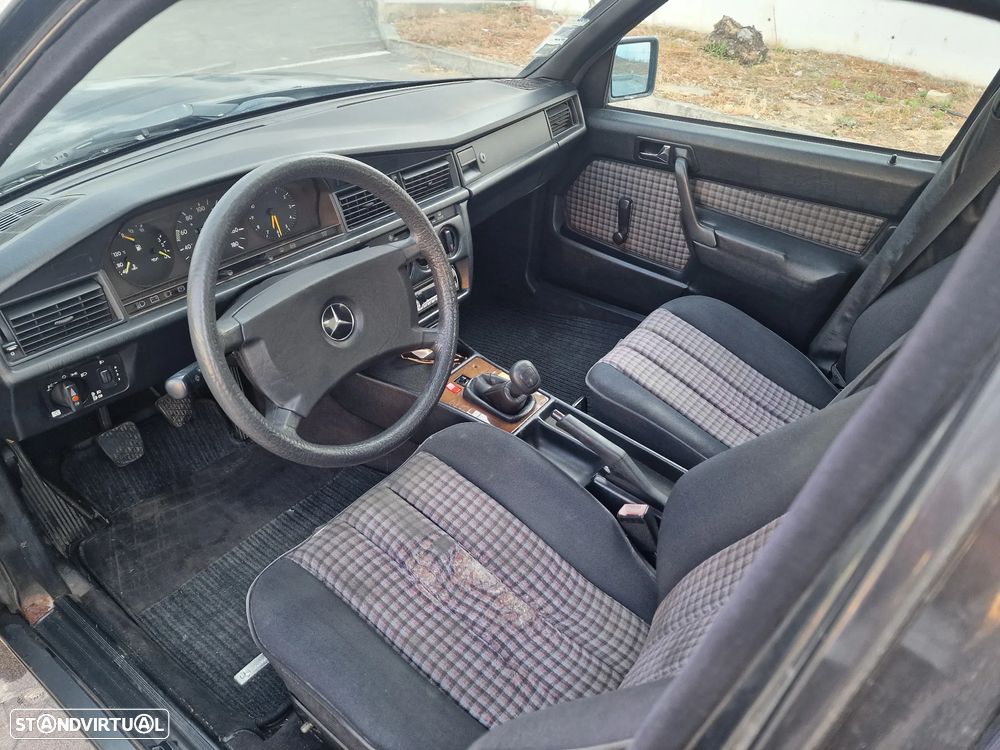 Mercedes-Benz W201 (1982-1993) 190 D 2.0 - 6