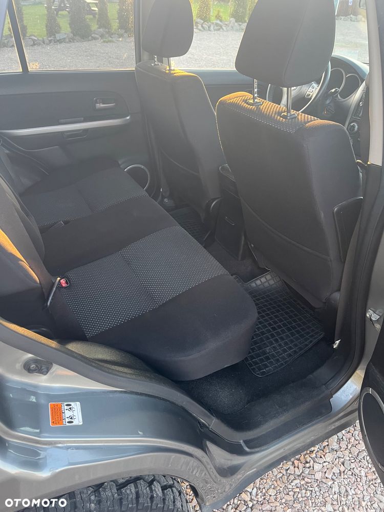 Suzuki Grand Vitara 2.0 Comfort - 18