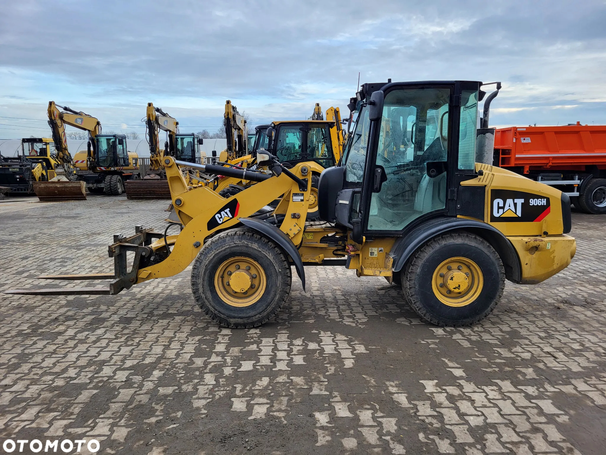 Caterpillar 906 H / z Niemiec / - 6