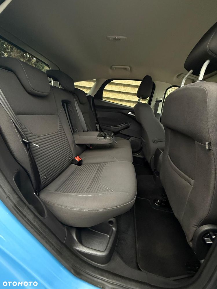 Ford Focus 1.0 EcoBoost Titanium - 24