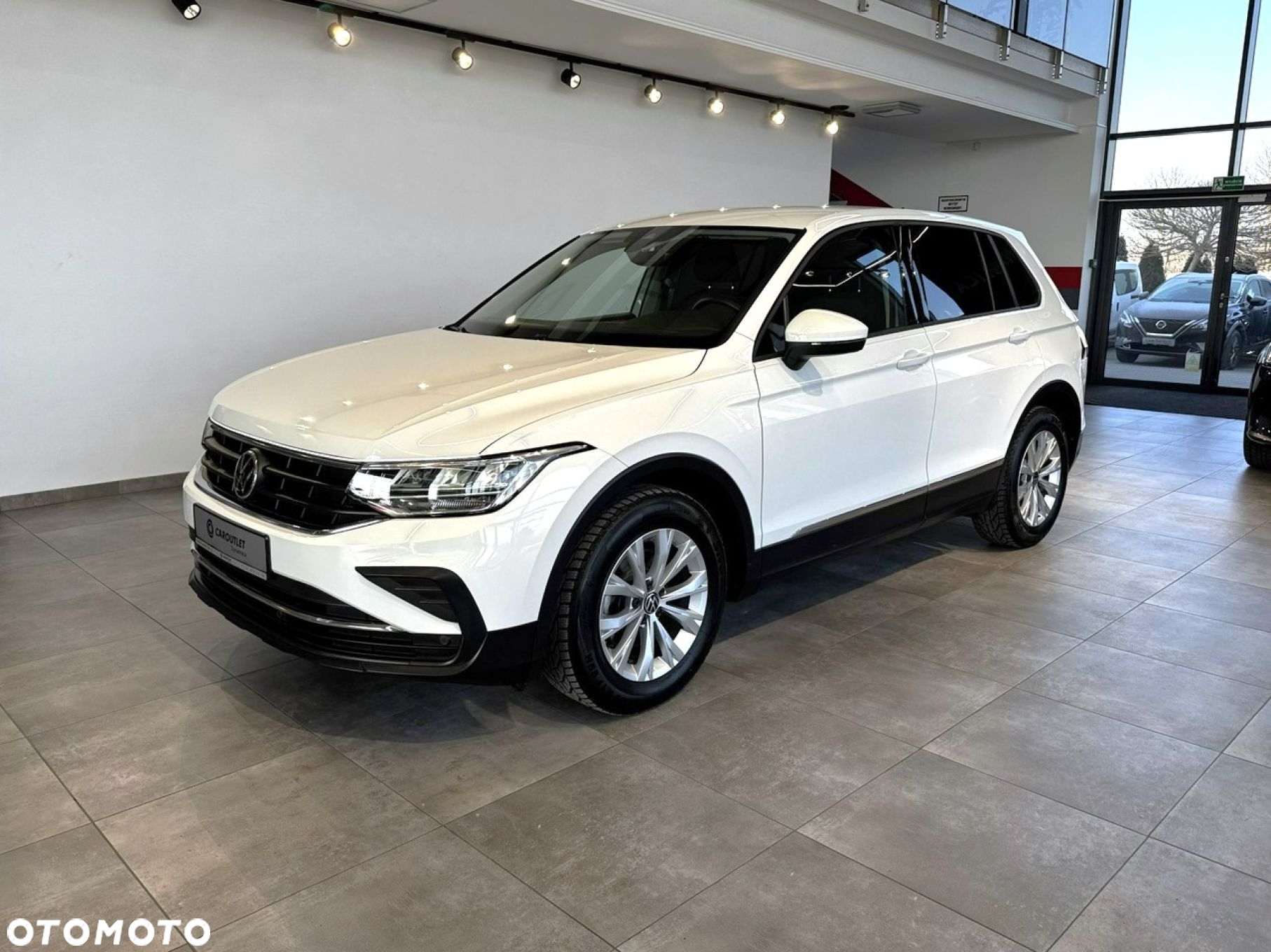 Volkswagen Tiguan - 5