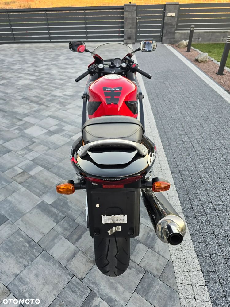 Honda CBR - 9