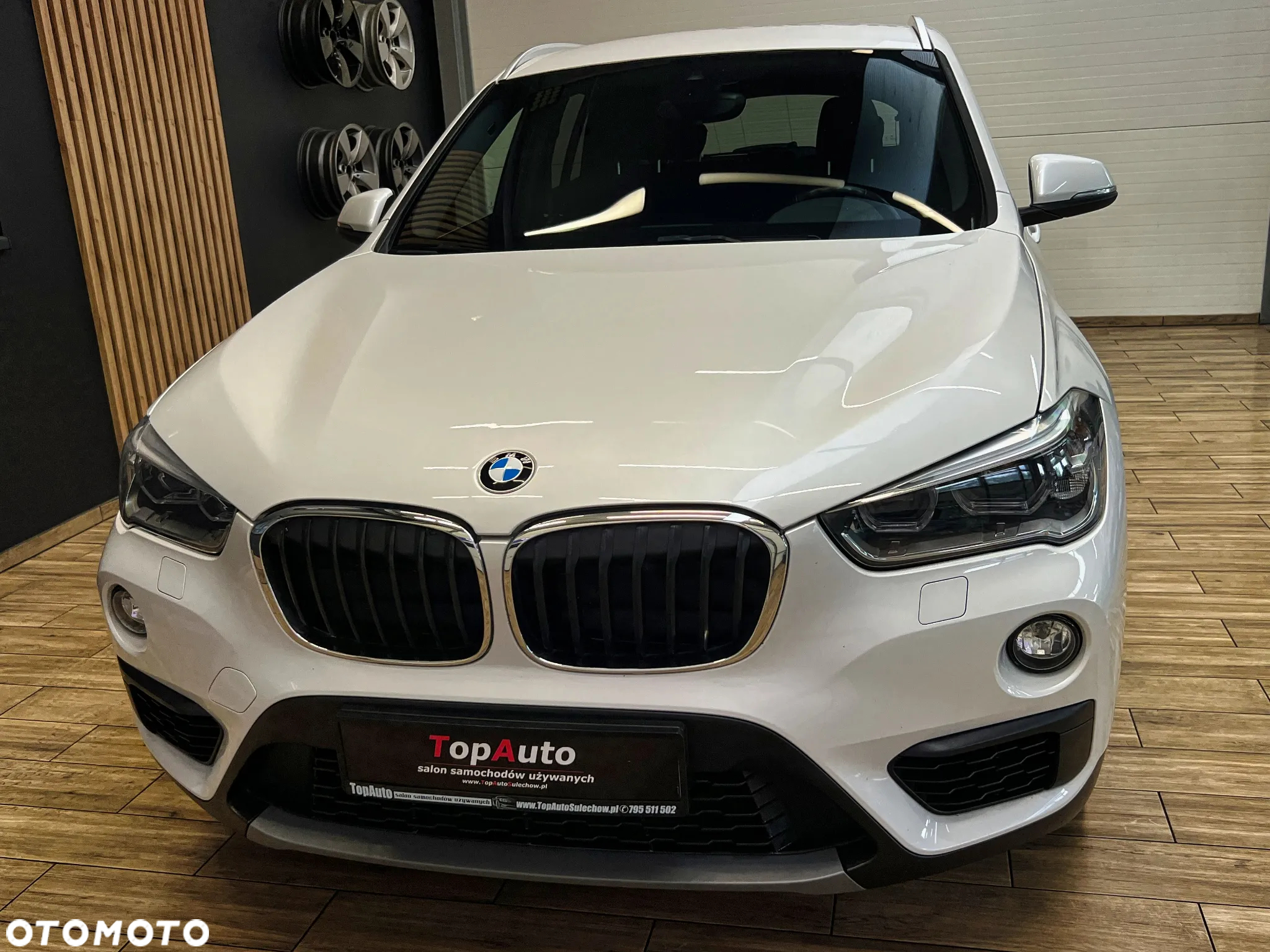 BMW X1 sDrive18d - 14