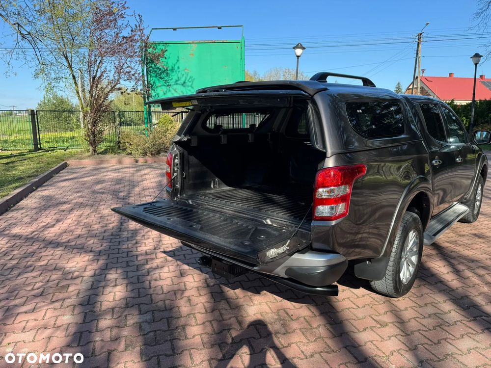 Mitsubishi L200 2.4 d DC Intense + - 5