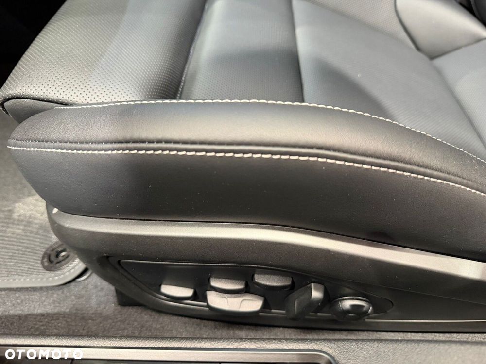 Porsche 911 Carrera - 26