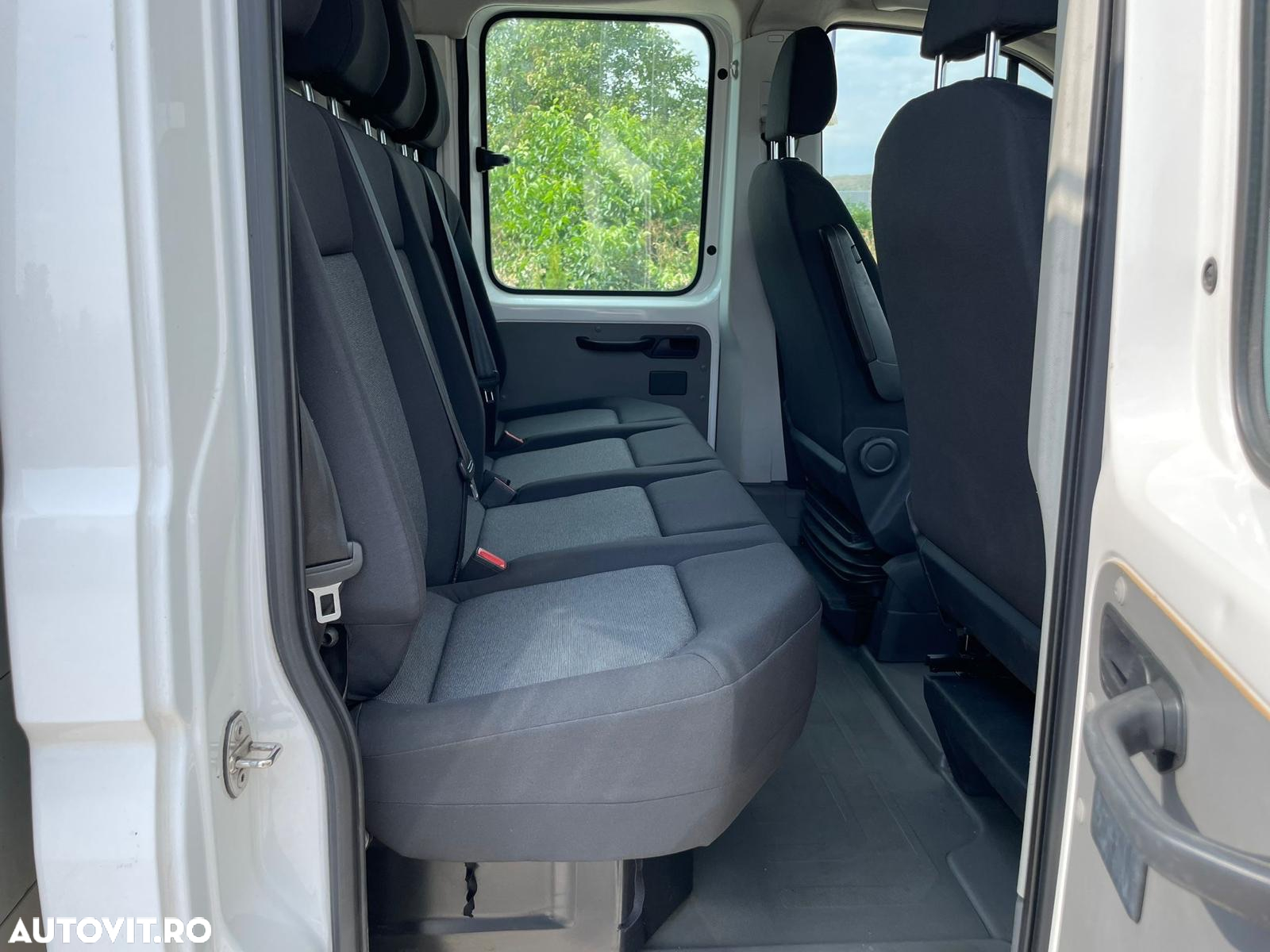 Volkswagen Crafter DOKA 6 LOCURI - 3
