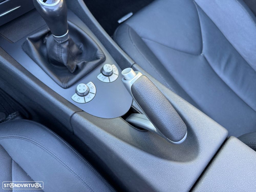 Mercedes-Benz SLK 200 - 33