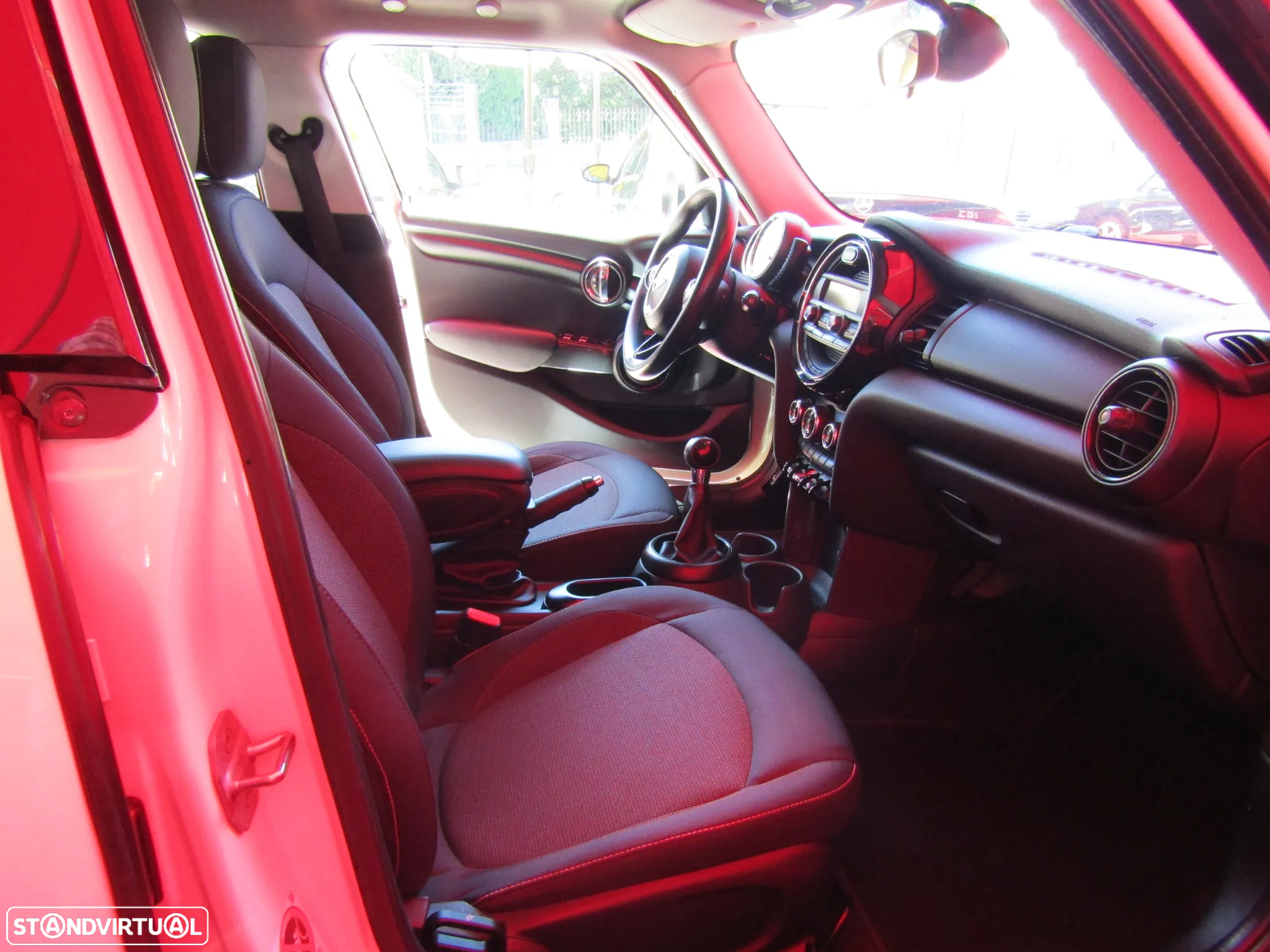 MINI 5 Portas One D - 9