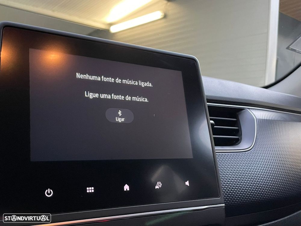 Renault Arkana 1.6 E-Tech Business - 22