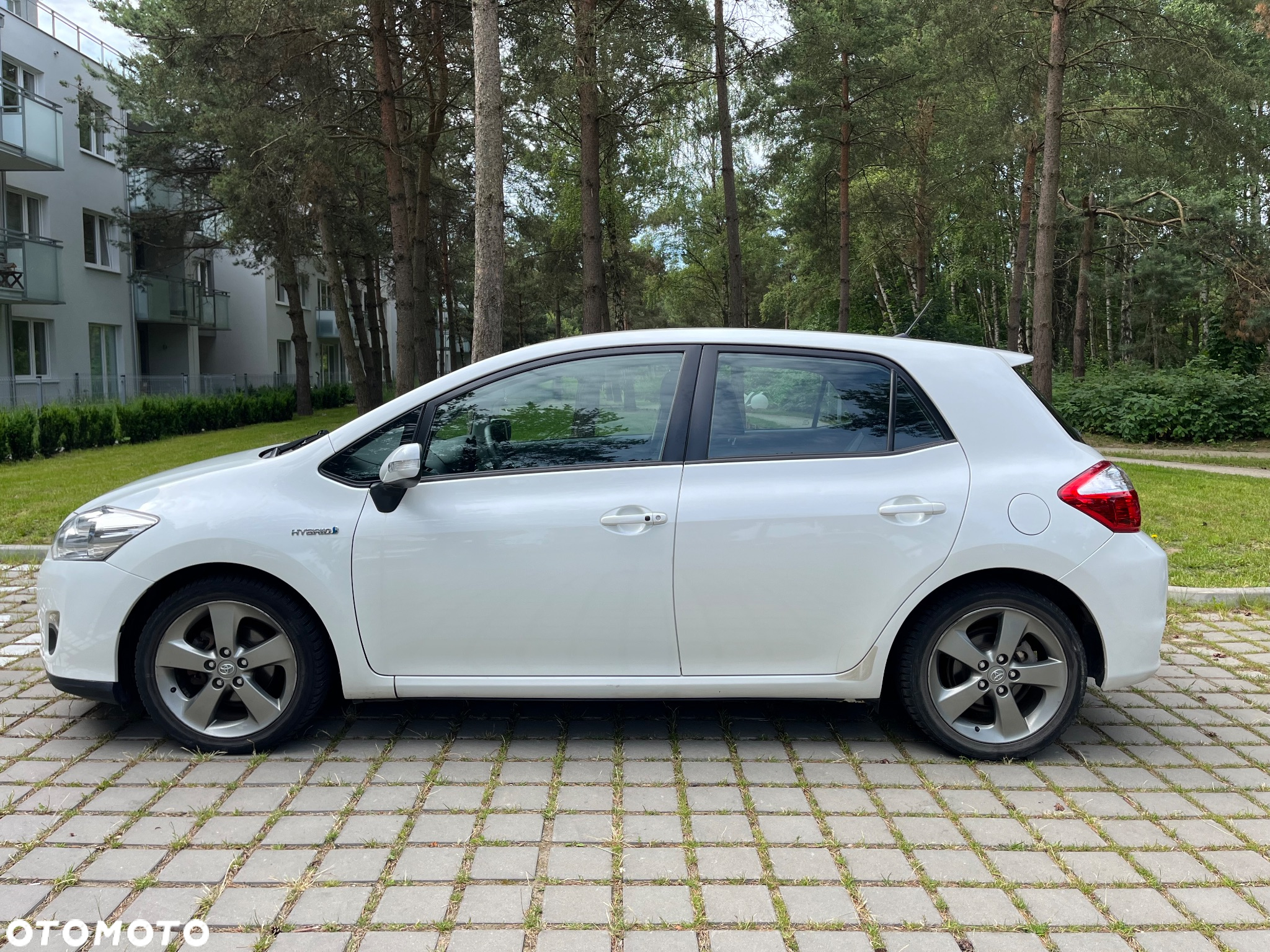 Toyota Auris 1.8 HSD Prestige - 8