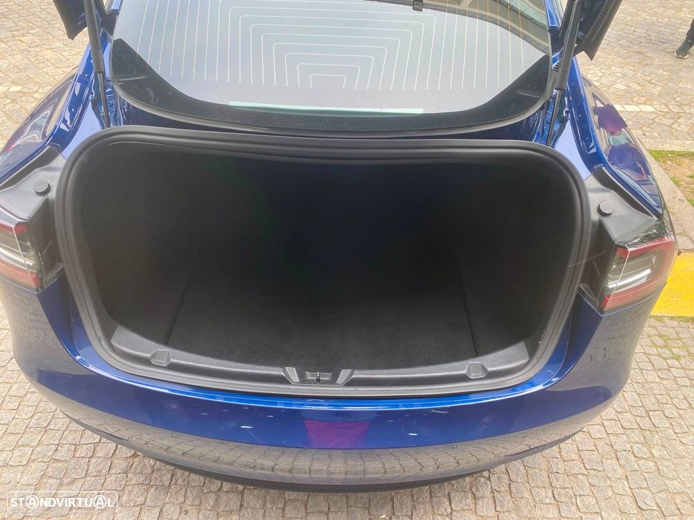 Tesla Model 3 - 23