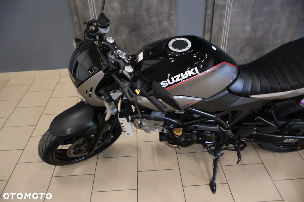 Suzuki SV - 15