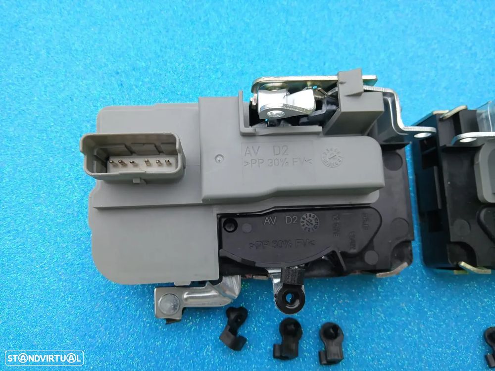 Fecho fechadura porta Peugeot Partner / Citroen Berlingo 2008- NOVO - 3