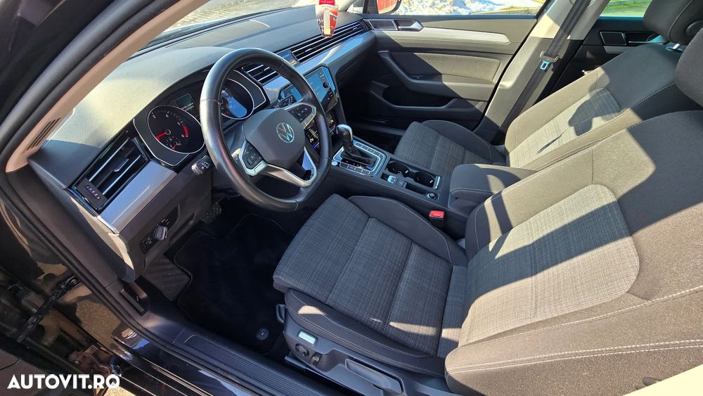 Volkswagen Passat 2.0 TDI DSG Comfortline - 9