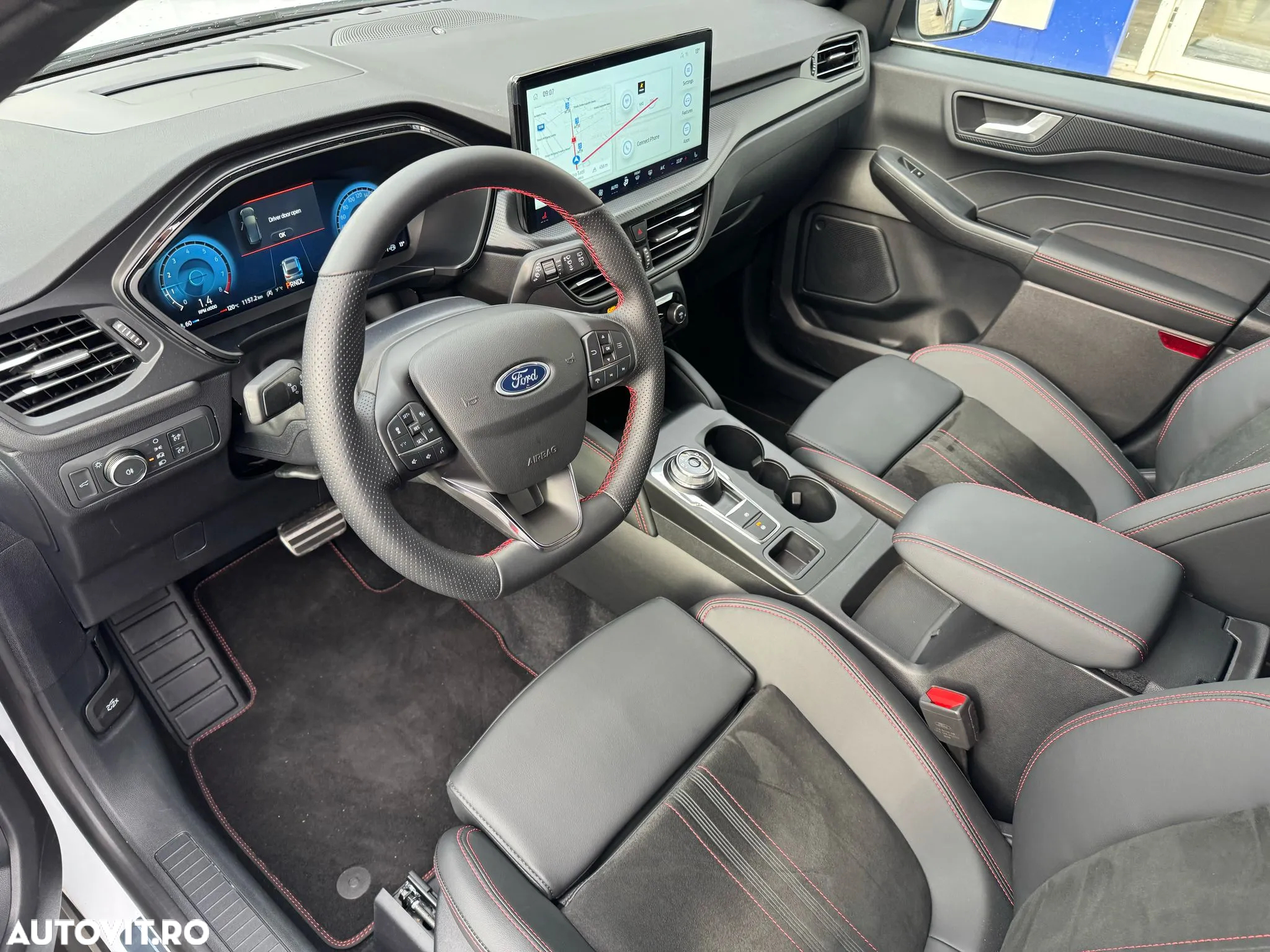 Ford Kuga 1.5 EcoBoost A8 FWD ST-Line X - 16