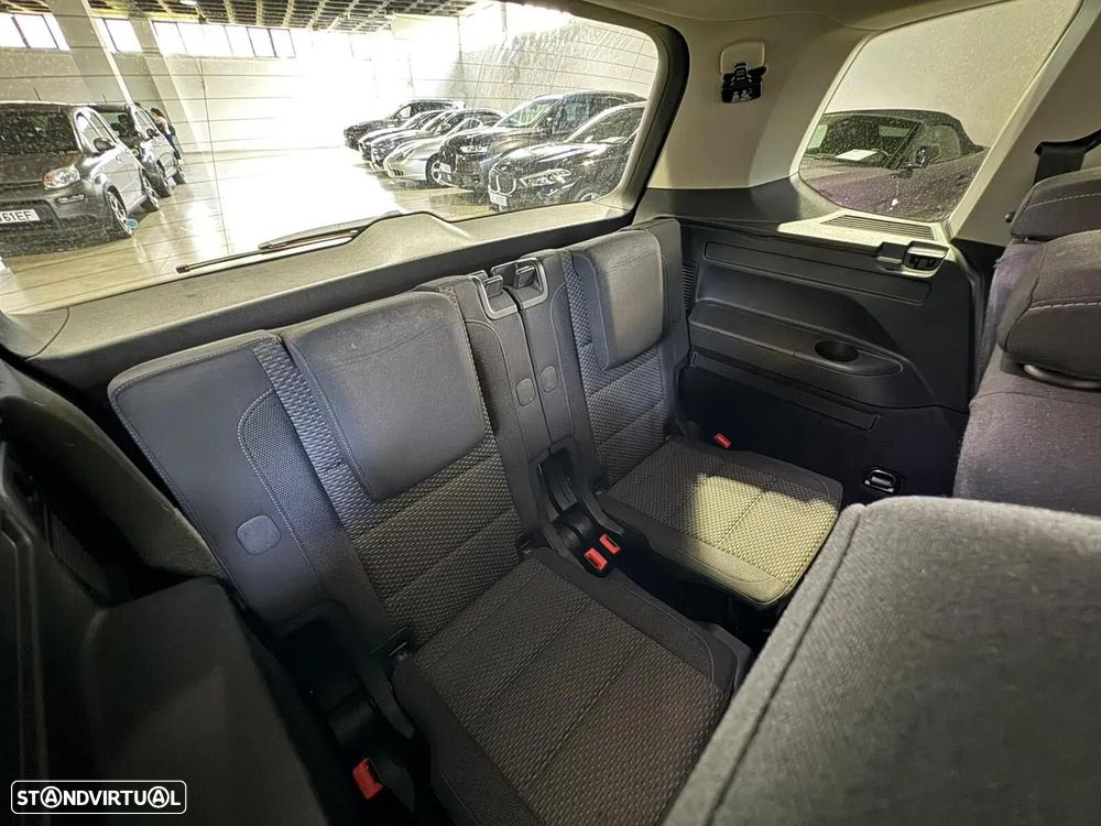 VW Touran 2.0 TDI Confortline - 25