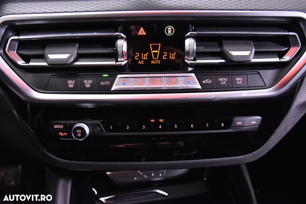 BMW X4 xDrive20i AT MHEV - 17