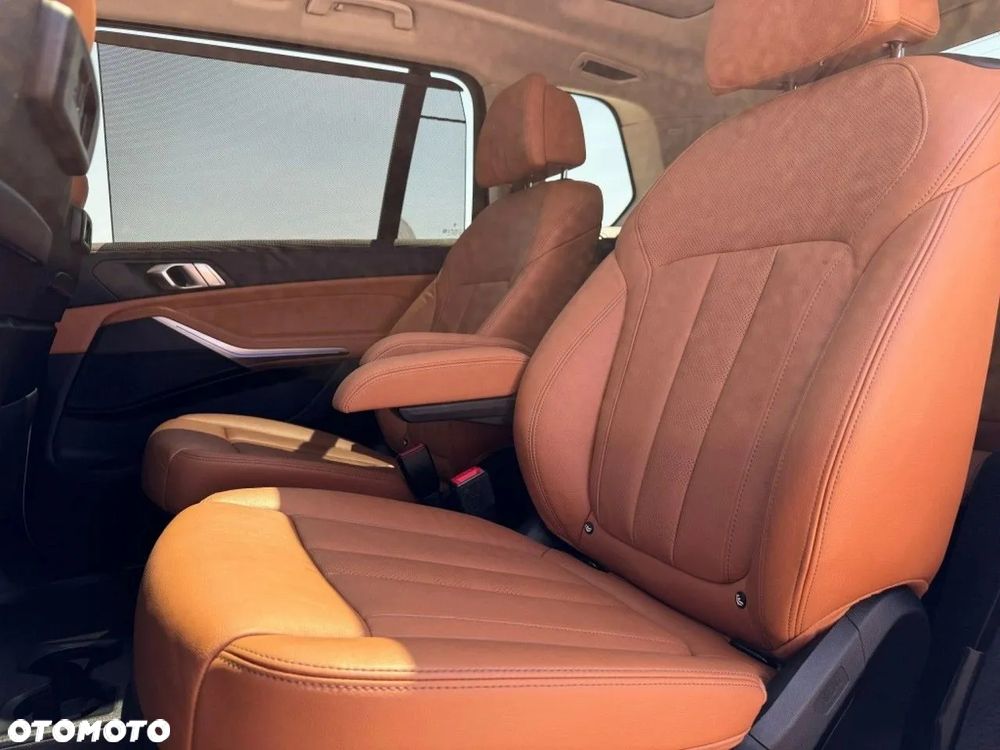 BMW X7 xDrive40i - 15