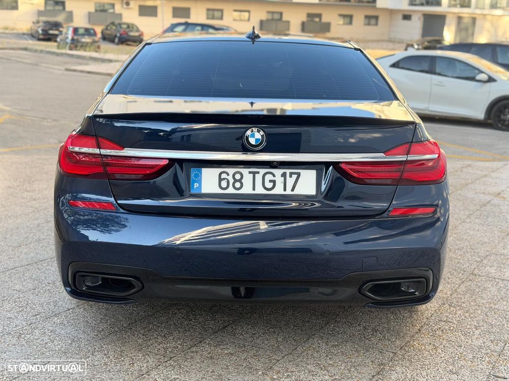 BMW 750 d xDrive Pack M - 14