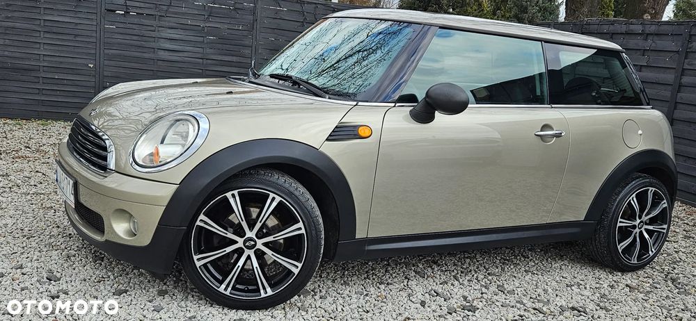MINI ONE - 16