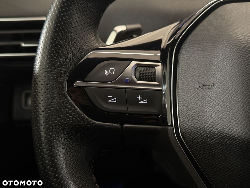 Peugeot 3008 - 18