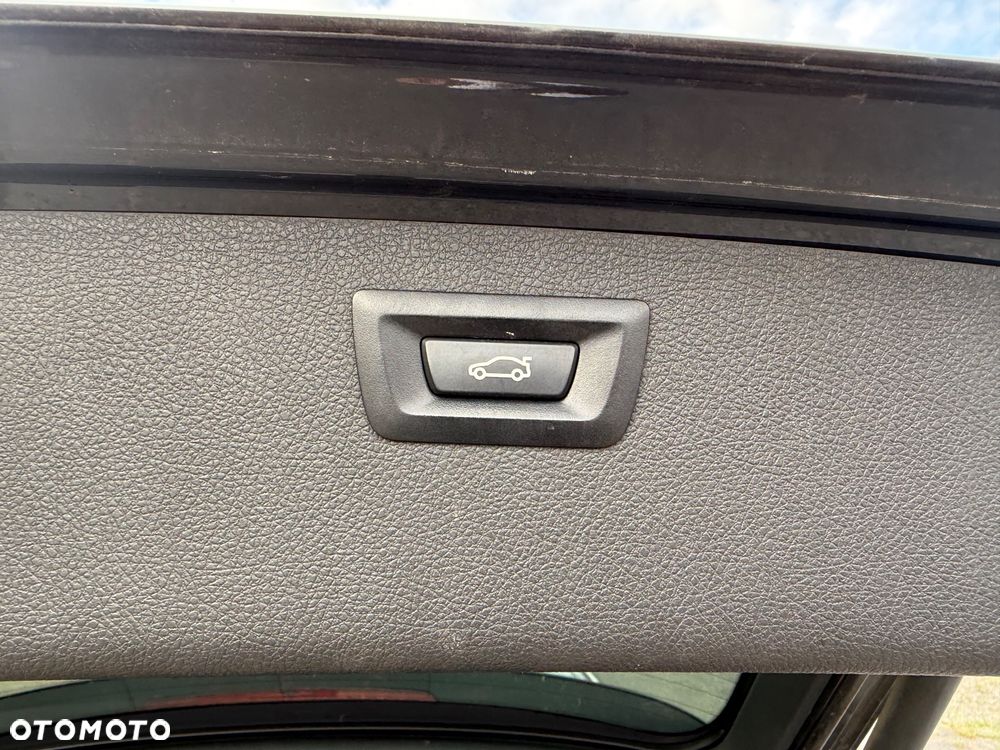 BMW Seria 3 - 38