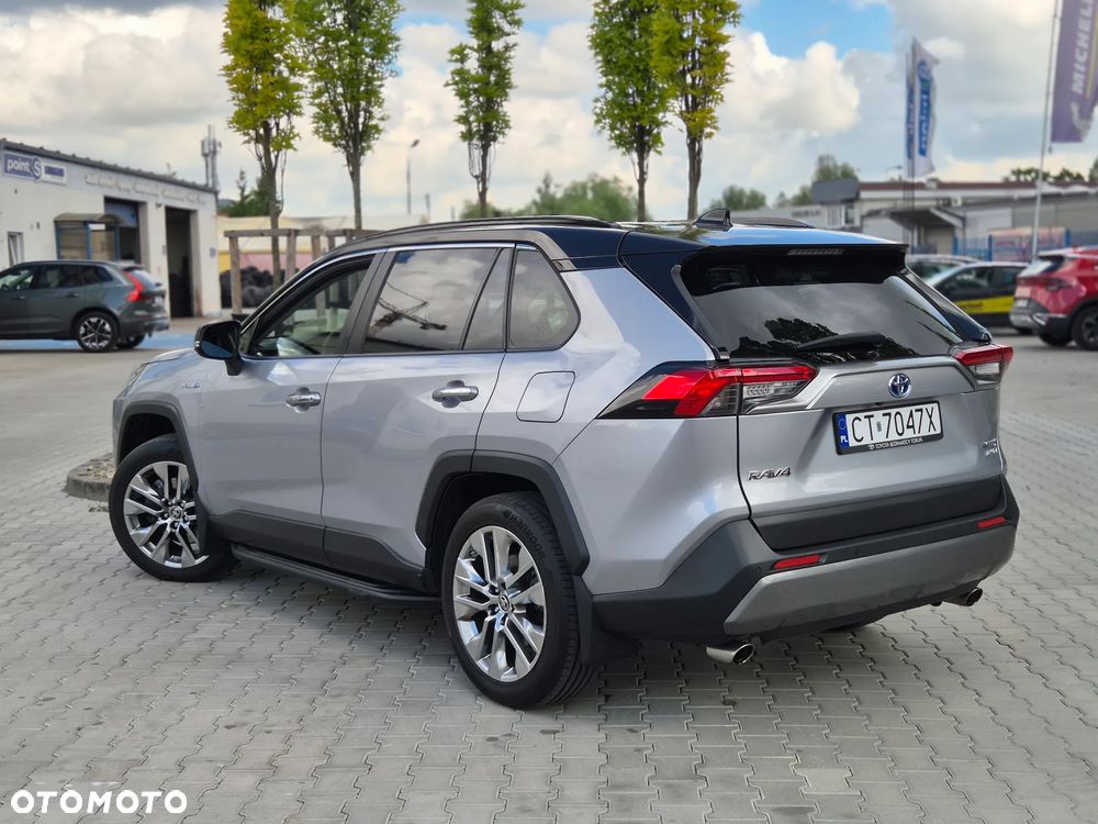 Toyota RAV4 - 4