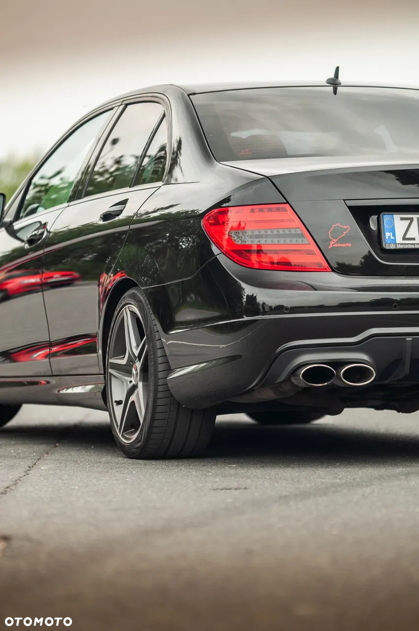Mercedes-Benz Klasa C 350 CDI DPF (BlueEFFICIENCY) 7G-TRONIC Avantgarde - 10