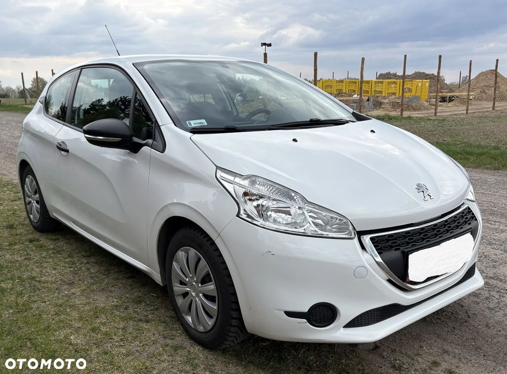 Peugeot 208 - 3