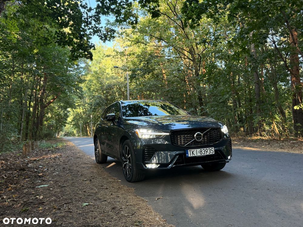 Volvo XC 60 B5 B AWD Plus Dark - 16