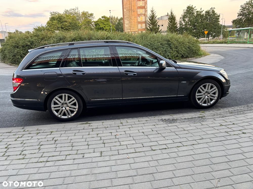 Mercedes-Benz Klasa C 200 T CGI Automatik BlueEFFICIENCY Avantgarde - 40