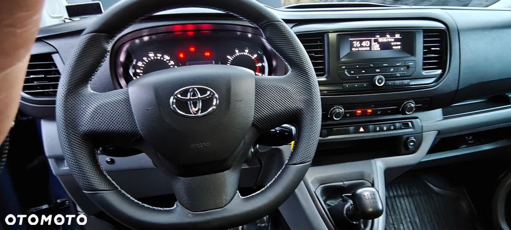 Toyota ProAce Kombi D-4D Medium 2,6t - 32