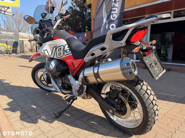 Moto Guzzi V85 - 7