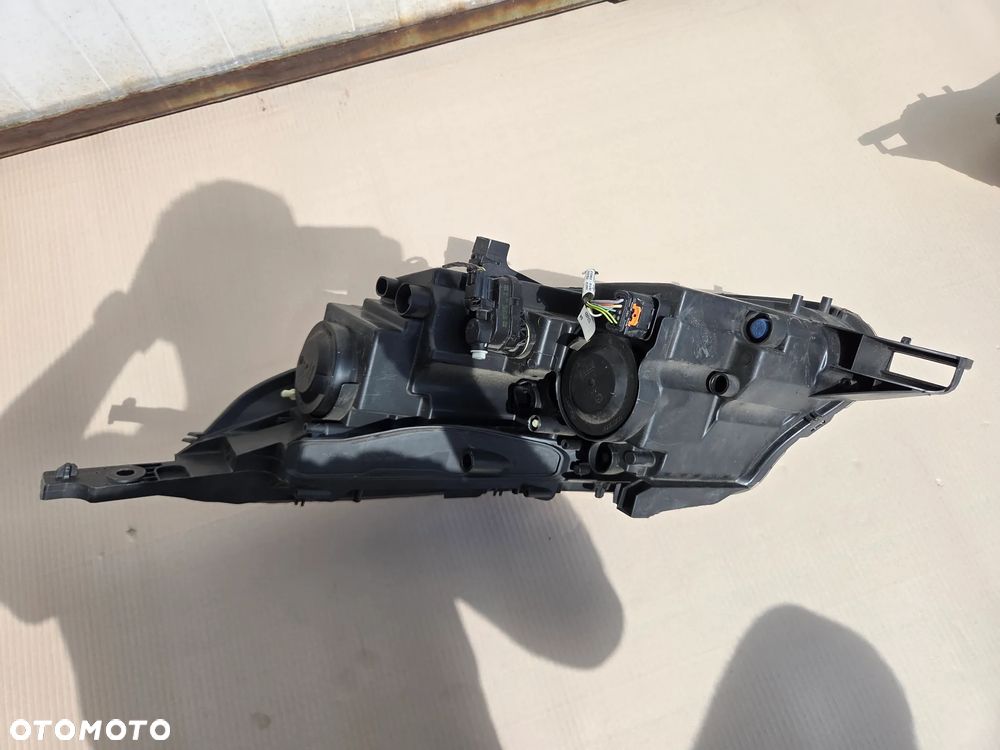 Lampy lampa przednia lewa prawa Peugeot 2008 I   9815405780   9815403080 - 26