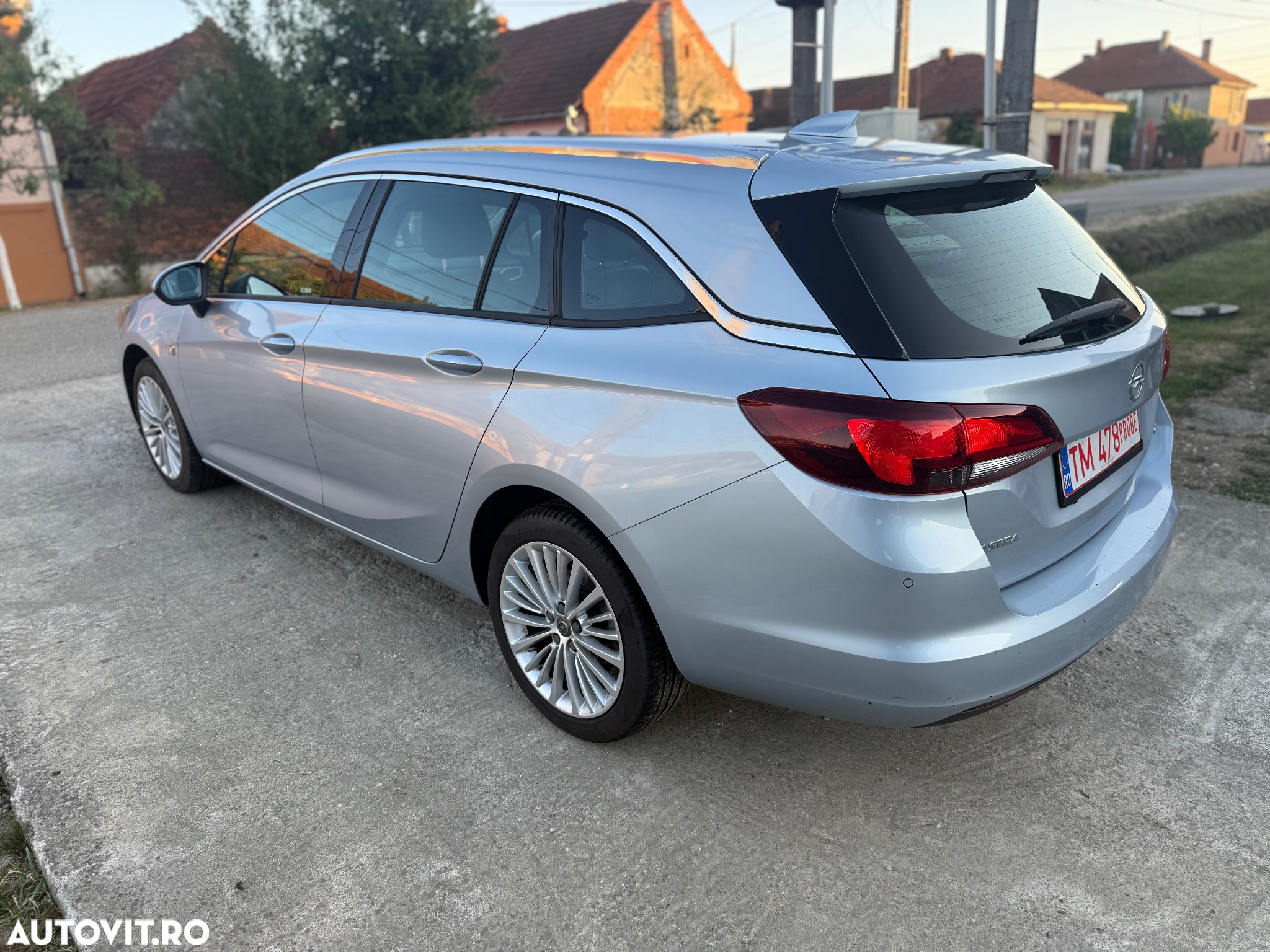 Opel Astra 1.6 CDTI ECOTEC ECOFlex Start/Stop Dynamic - 3