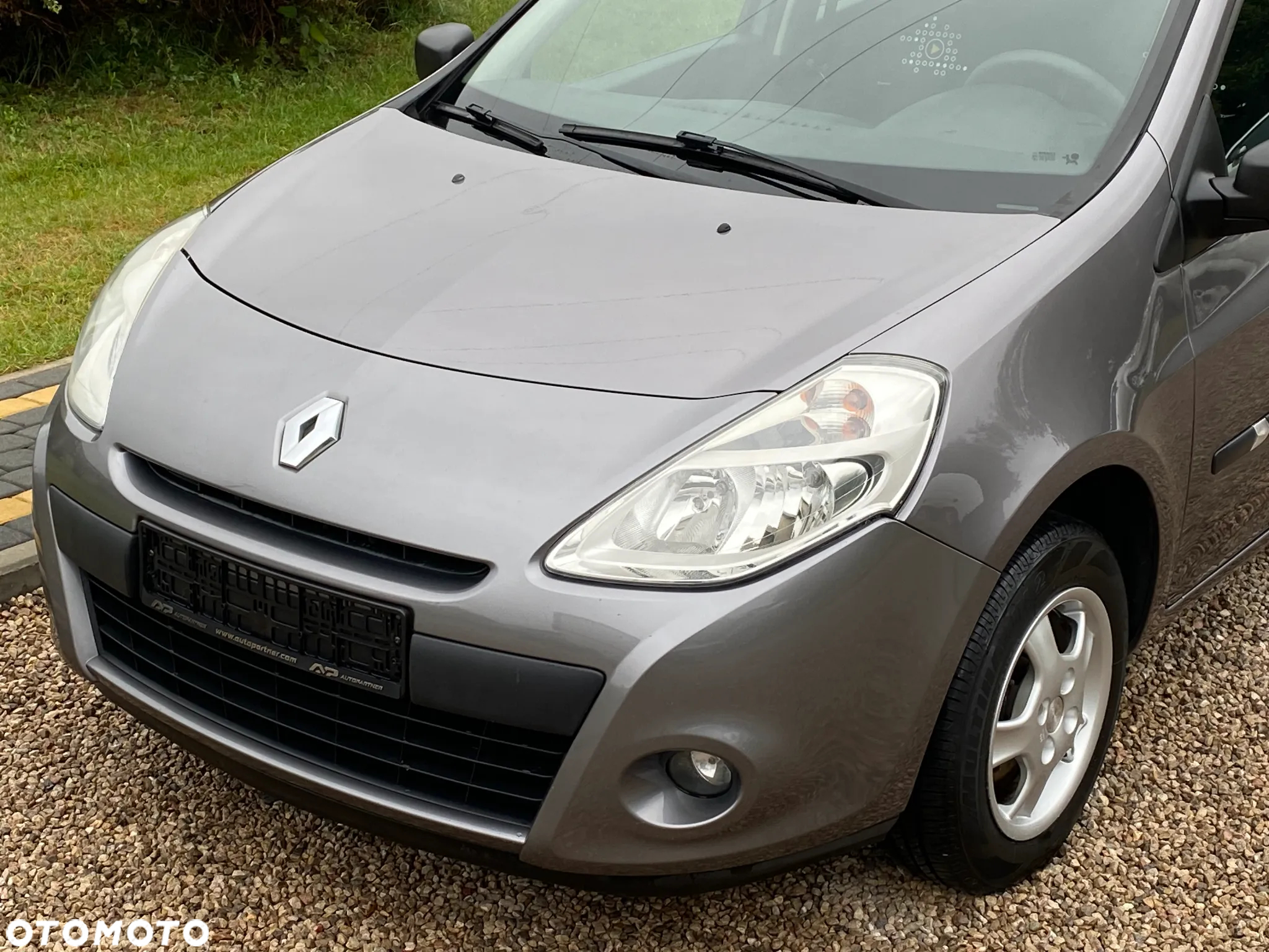 Renault Clio 1.2 16V 75 Dynamique - 2