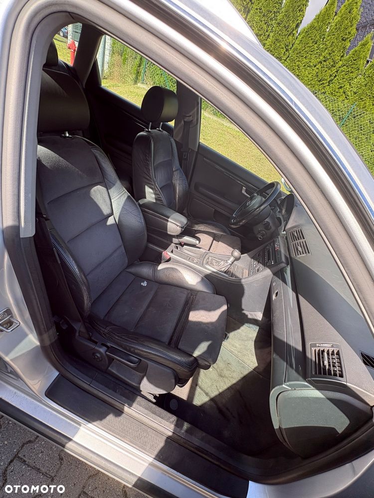 Audi A4 Avant 2.5 TDI - 23