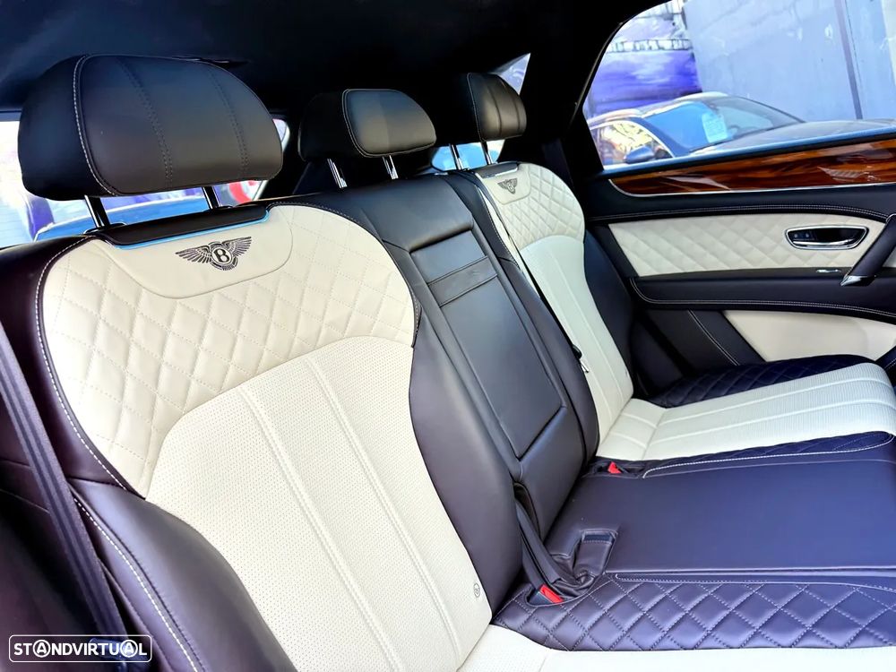 Bentley Bentayga V8 - 34