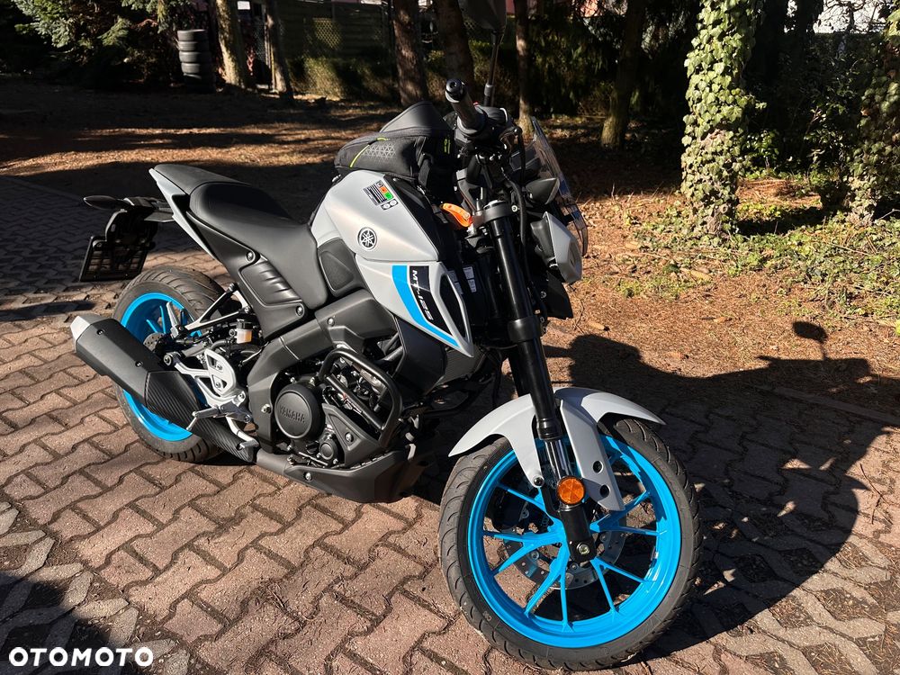 Yamaha MT - 8